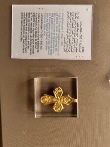 Gold pectoral cross, Coptic Museum inventory 3482, probably made in Constantinople around AD 600–650, with Christ and four saint busts in medallions
