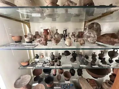 Tell el-Yahudiya Ware pottery and related Middle Bronze Age ceramics displayed at the Petrie Museum of Egyptian and Sudanese Archaeology